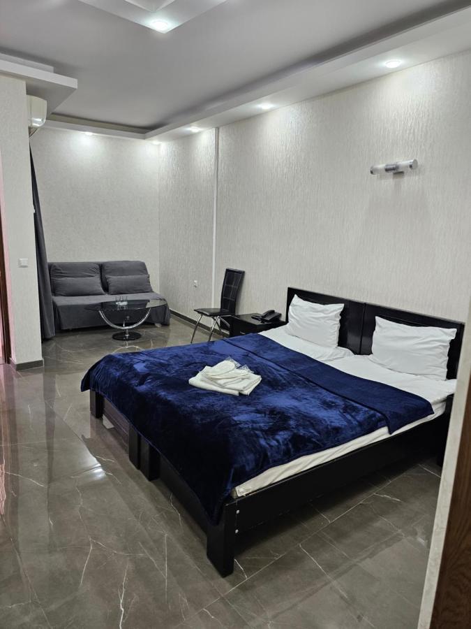 Danisimo Hotel Tbilisi Zimmer foto